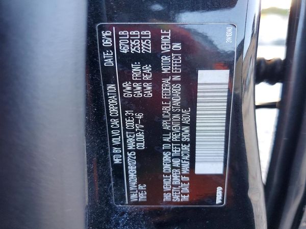 2017 VOLVO S60