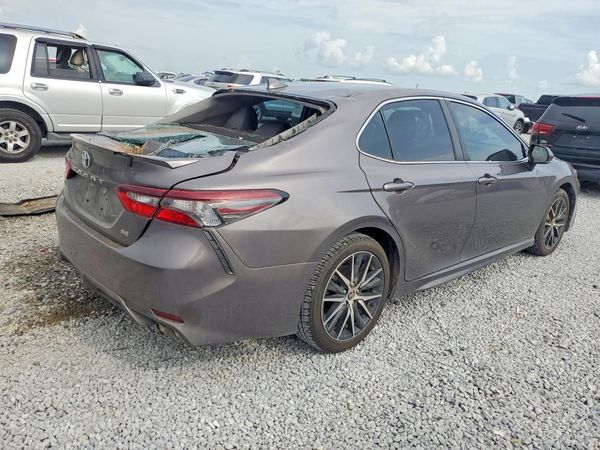 2022 TOYOTA CAMRY