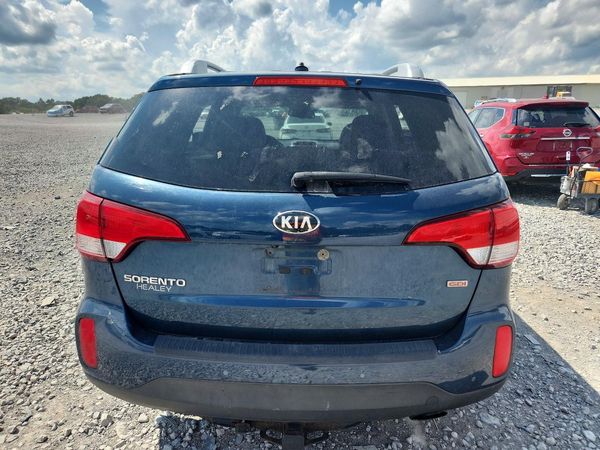 2014 KIA SORENTO Base/ LX