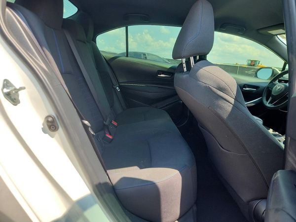 2021 TOYOTA COROLLA SE, CVT