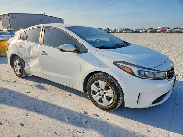 2017 KIA FORTE LX Base