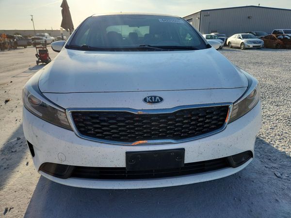 2017 KIA FORTE LX Base