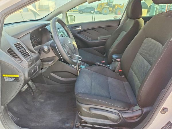2017 KIA FORTE LX Base