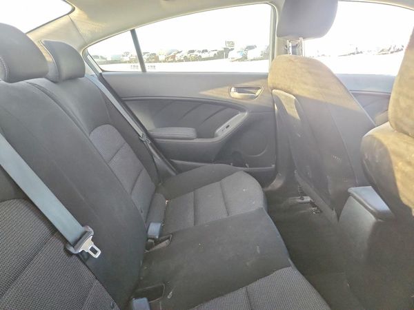 2017 KIA FORTE LX Base