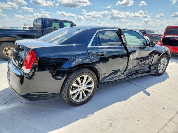 2015 CHRYSLER 300 Limited