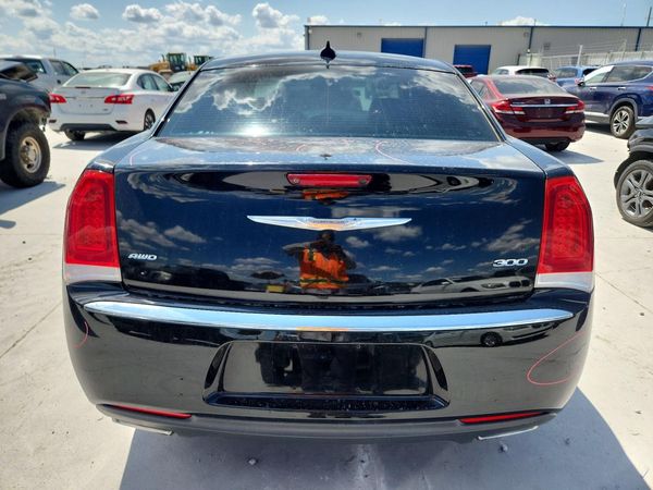 2015 CHRYSLER 300 Limited