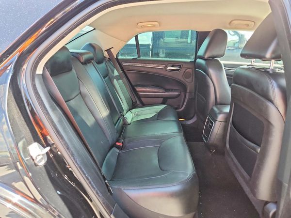 2015 CHRYSLER 300 Limited