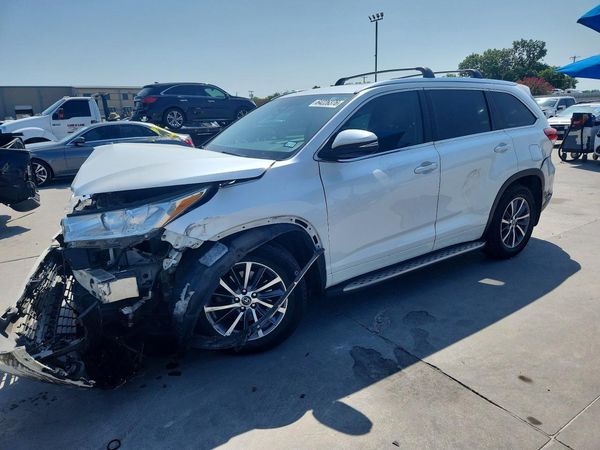 2017 TOYOTA HIGHLANDER SE/XLE