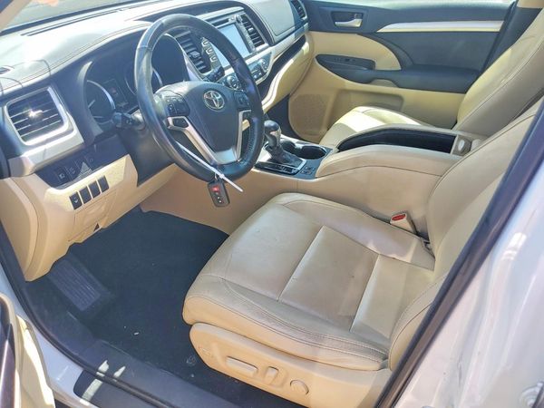 2017 TOYOTA HIGHLANDER SE/XLE