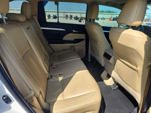 2017 TOYOTA HIGHLANDER SE/XLE
