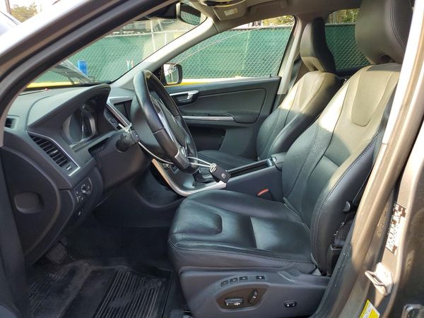 2016 VOLVO XC60