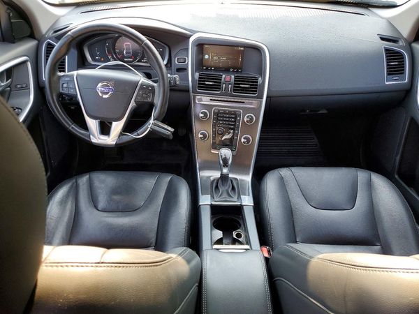 2016 VOLVO XC60