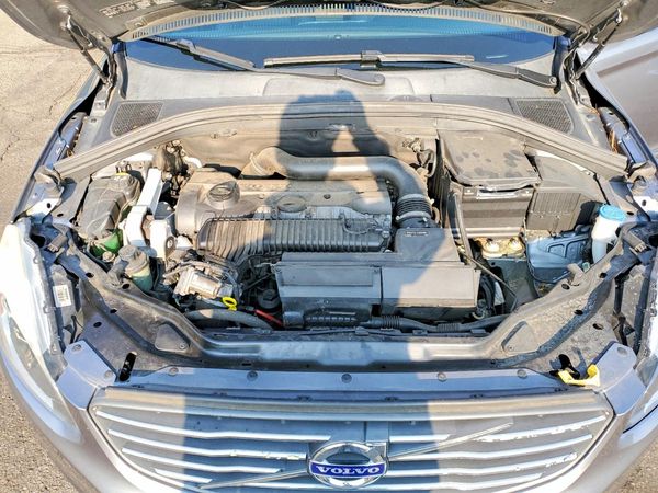 2016 VOLVO XC60