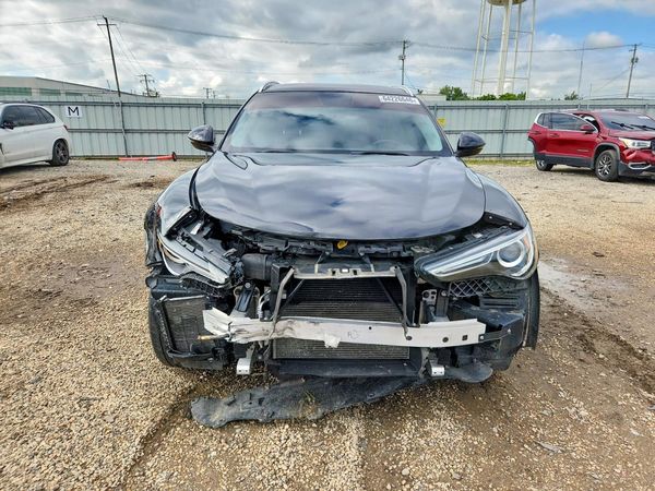 2018 ALFA ROMEO STELVIO AWD