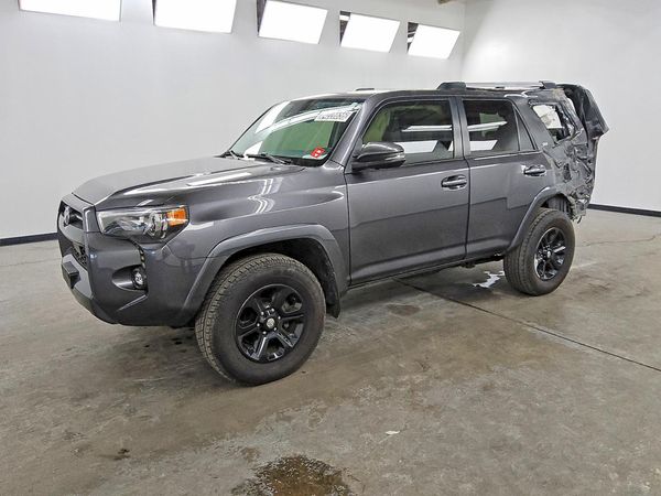 2021 TOYOTA 4RUNNER — DSFA — Front 3/4