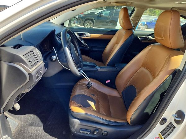 2015 LEXUS CT 200h