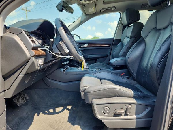 2019 AUDI Q5 quattro Premium Plus