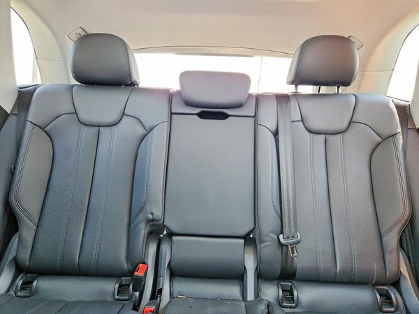 2019 AUDI Q5 quattro Premium Plus