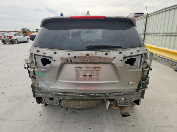 2016 KIA SORENTO EX