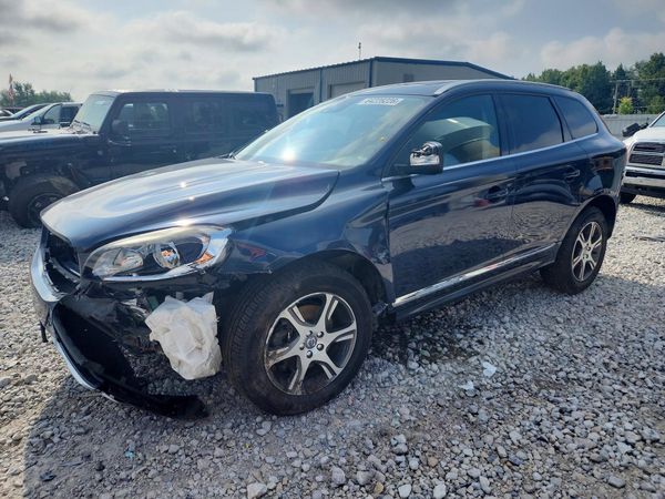 2015 VOLVO XC60 Premier (non R design)