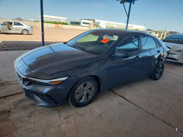 2024 HYUNDAI ELANTRA