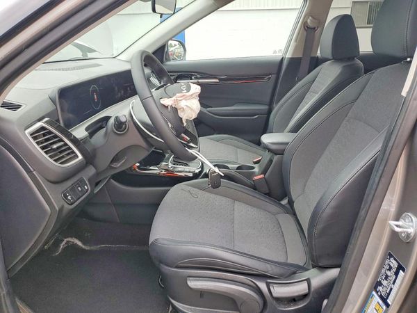 2024 KIA SELTOS S, X-Line