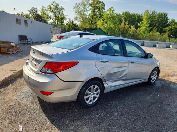 2013 HYUNDAI ACCENT GLS, GS