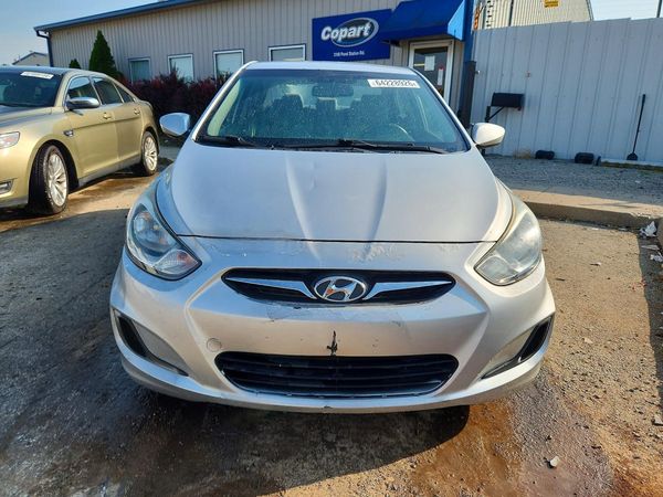 2013 HYUNDAI ACCENT GLS, GS
