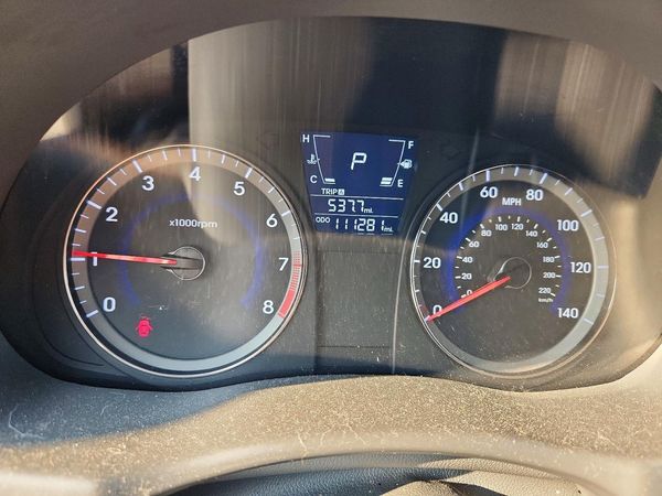 2013 HYUNDAI ACCENT GLS, GS
