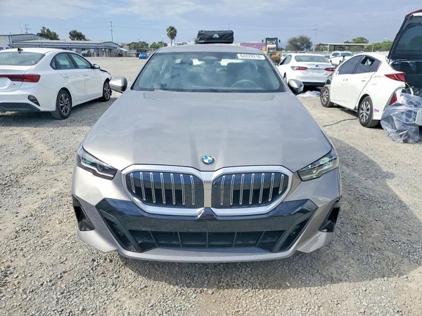 2024 BMW 530