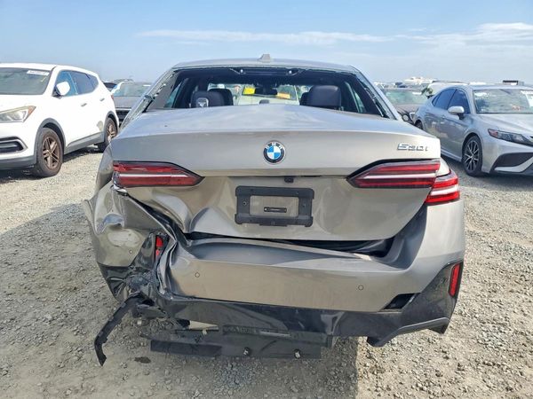 2024 BMW 530