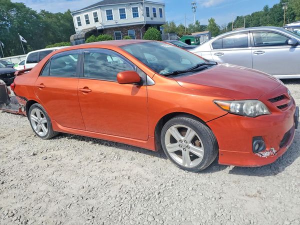 2013 TOYOTA COROLLA