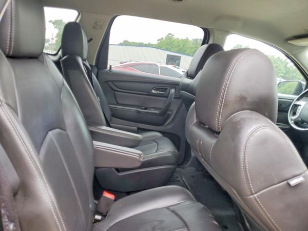 2017 CHEVROLET TRAVERSE 2LT