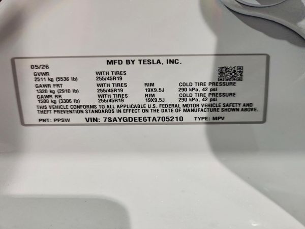 2026 TESLA MODEL Y