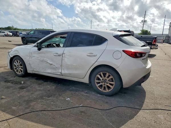 2015 MAZDA 3