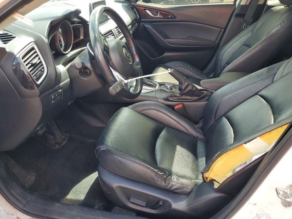 2015 MAZDA 3