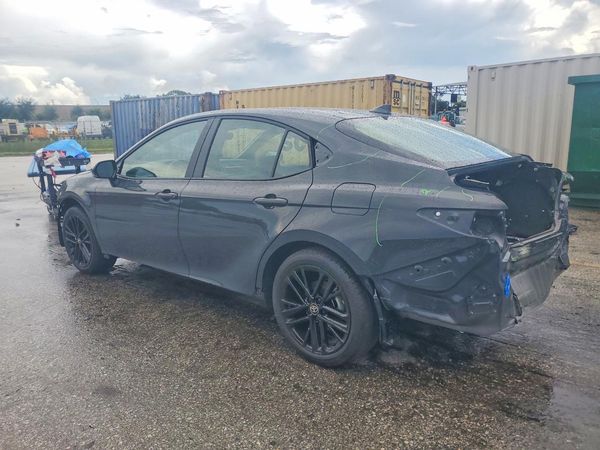 2026 TOYOTA CAMRY