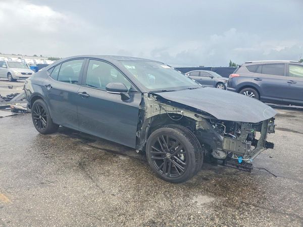 2026 TOYOTA CAMRY