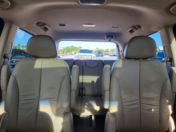 2014 KIA SEDONA GLS