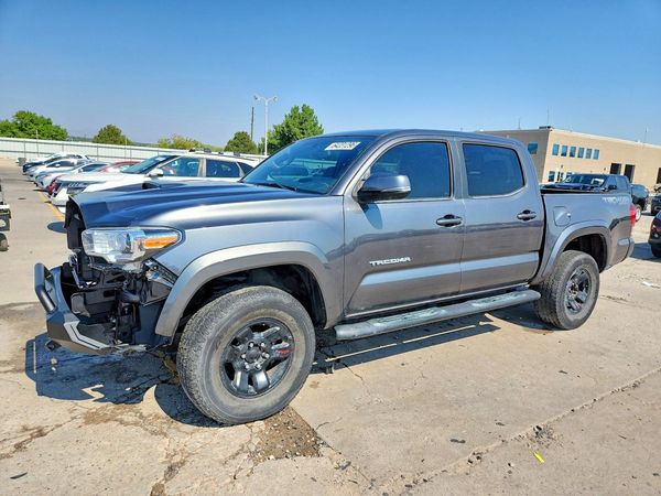2016 TOYOTA TACOMA