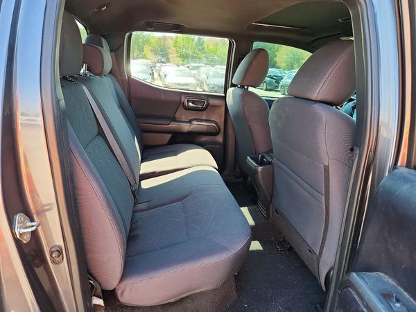 2016 TOYOTA TACOMA