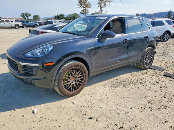 2016 PORSCHE CAYENNE E-Hybrid