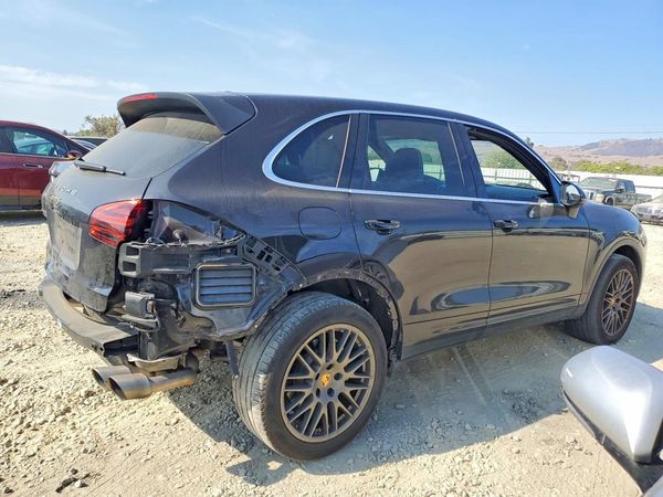 2016 PORSCHE CAYENNE E-Hybrid