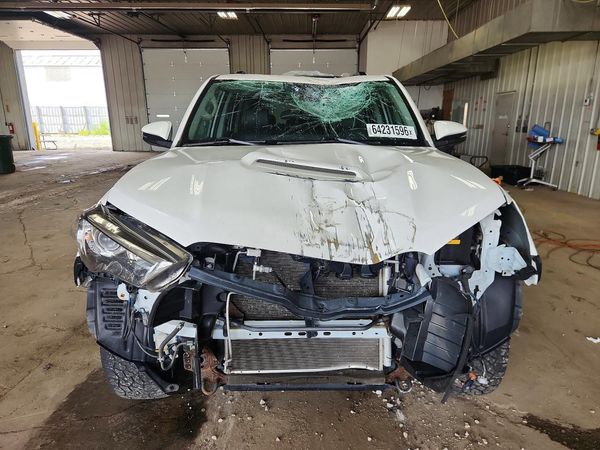 2016 TOYOTA 4RUNNER
