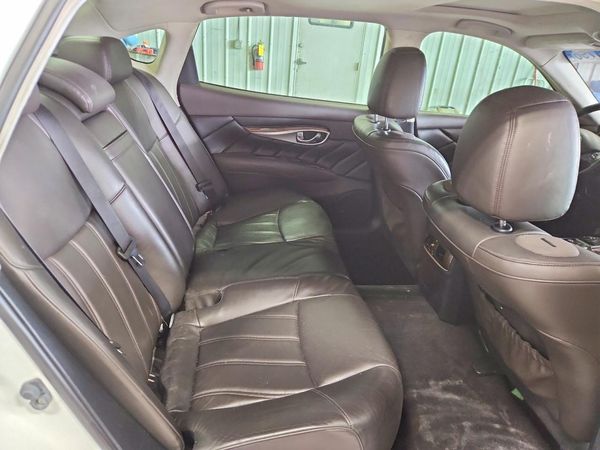 2016 INFINITI Q70 — PSRS
