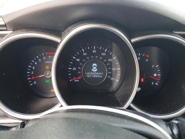 2015 KIA OPTIMA GL - Middle-low