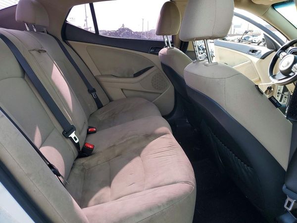 2015 KIA OPTIMA GL - Middle-low