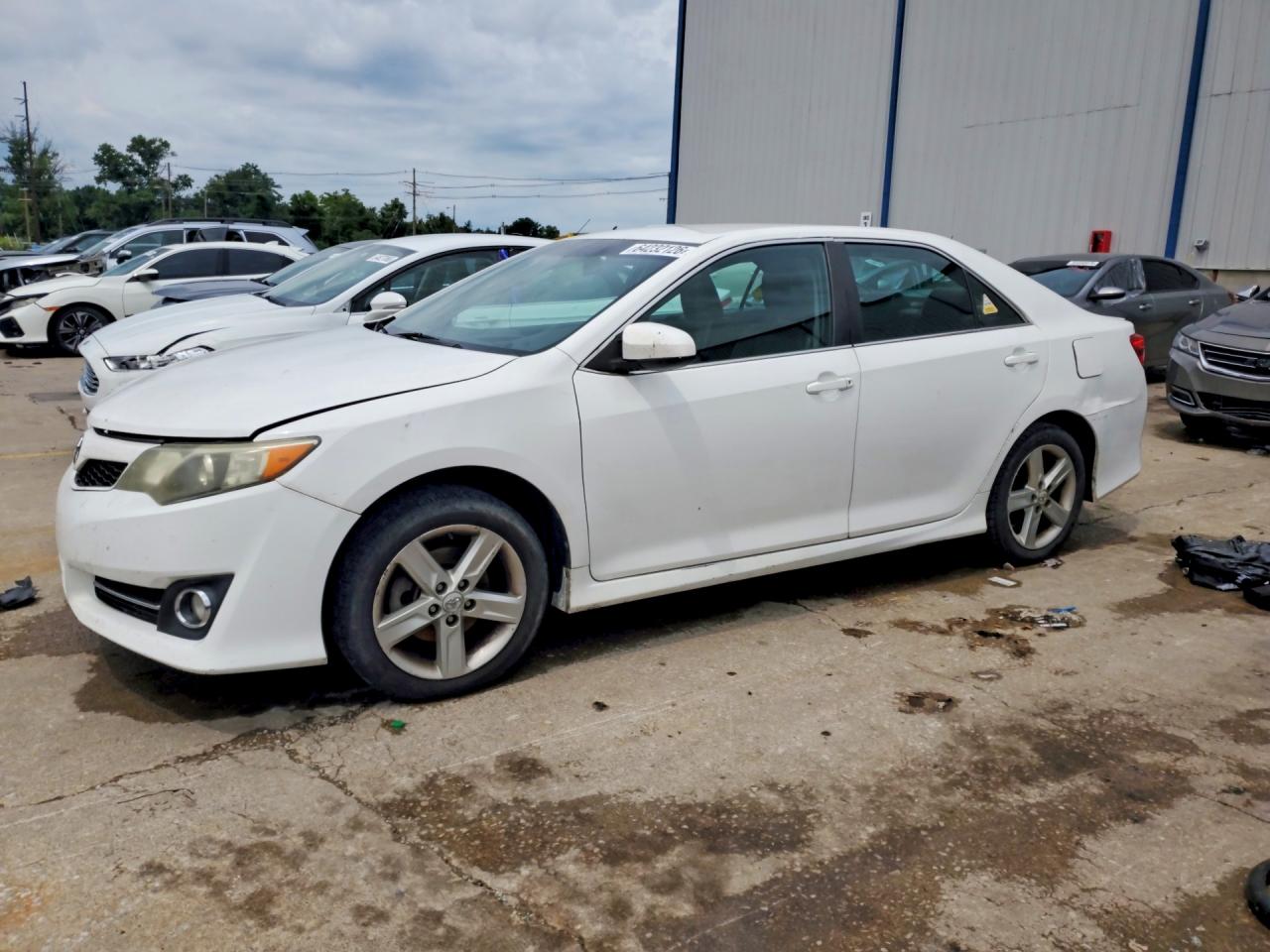 2012 TOYOTA CAMRY