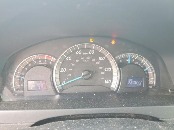 2012 TOYOTA CAMRY