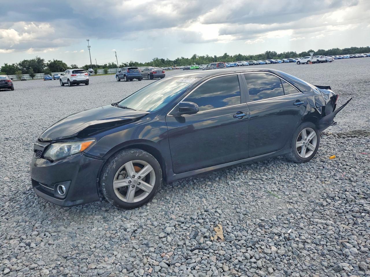 2014 TOYOTA CAMRY